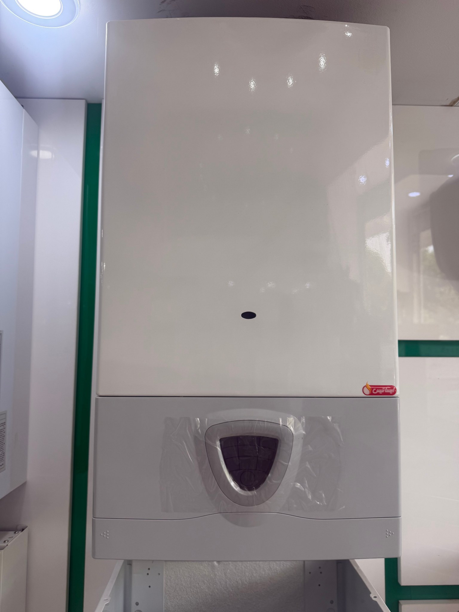 پکیج ایساتیس مدل نیواستار 26000